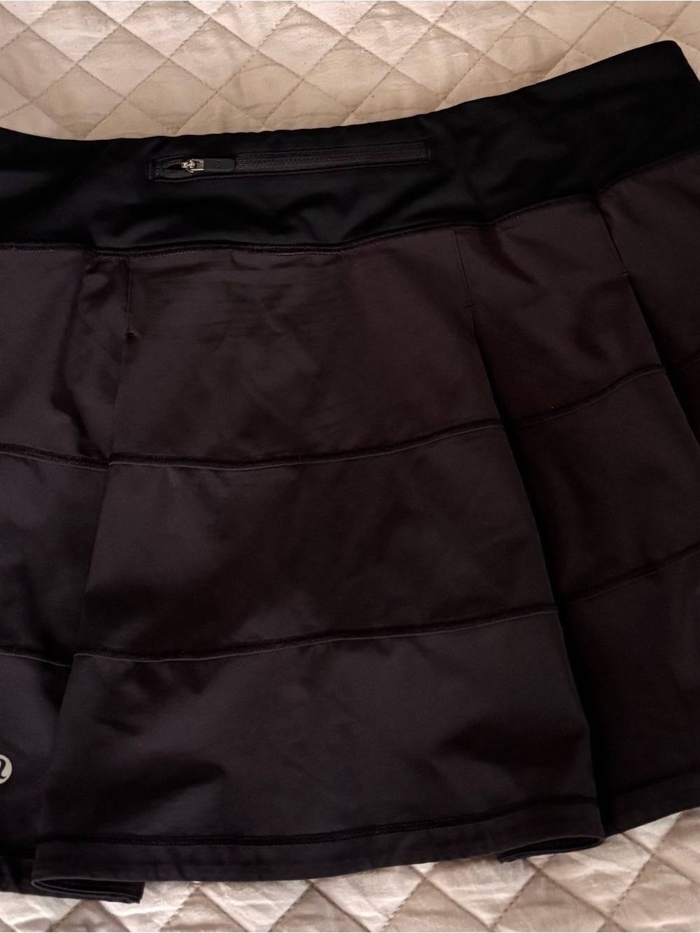 Lululemon Black Pace
Rival Skirt Skort with built in shorts with side pockets - Picture 6 of 9